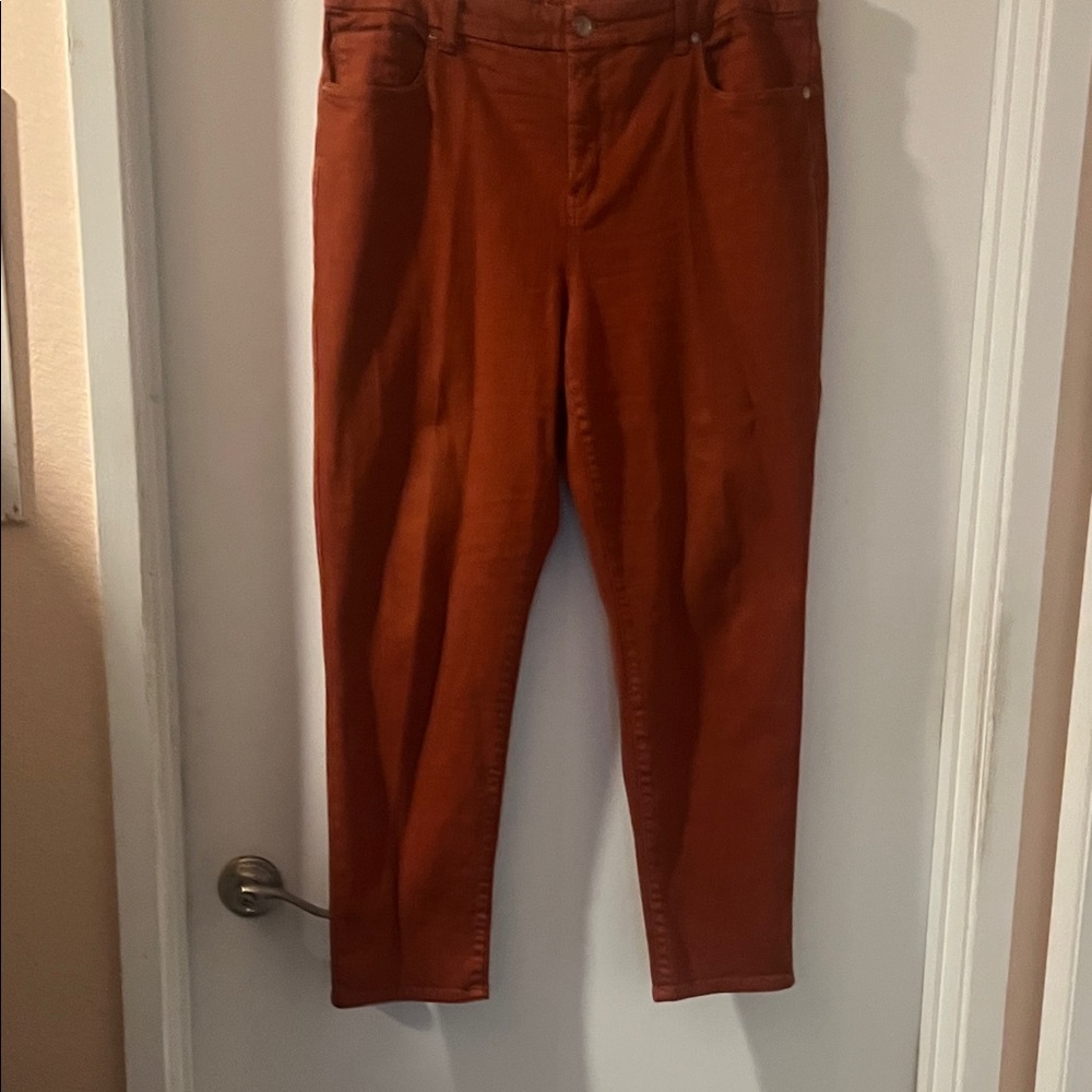 Chico’s so slimming Ankel jeans.